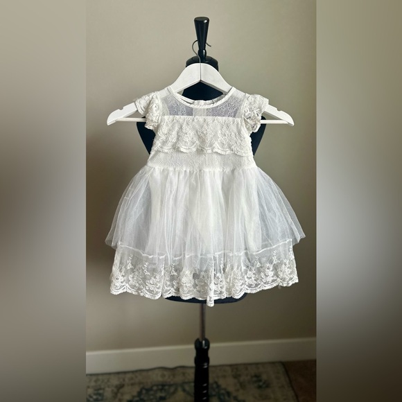Trish Scully Other - Trish Scully Girl’s Cut White Lace and Tulle Flower Girl Dress Size 2T